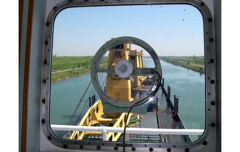 Gạt nước cửa sổ ly tâm